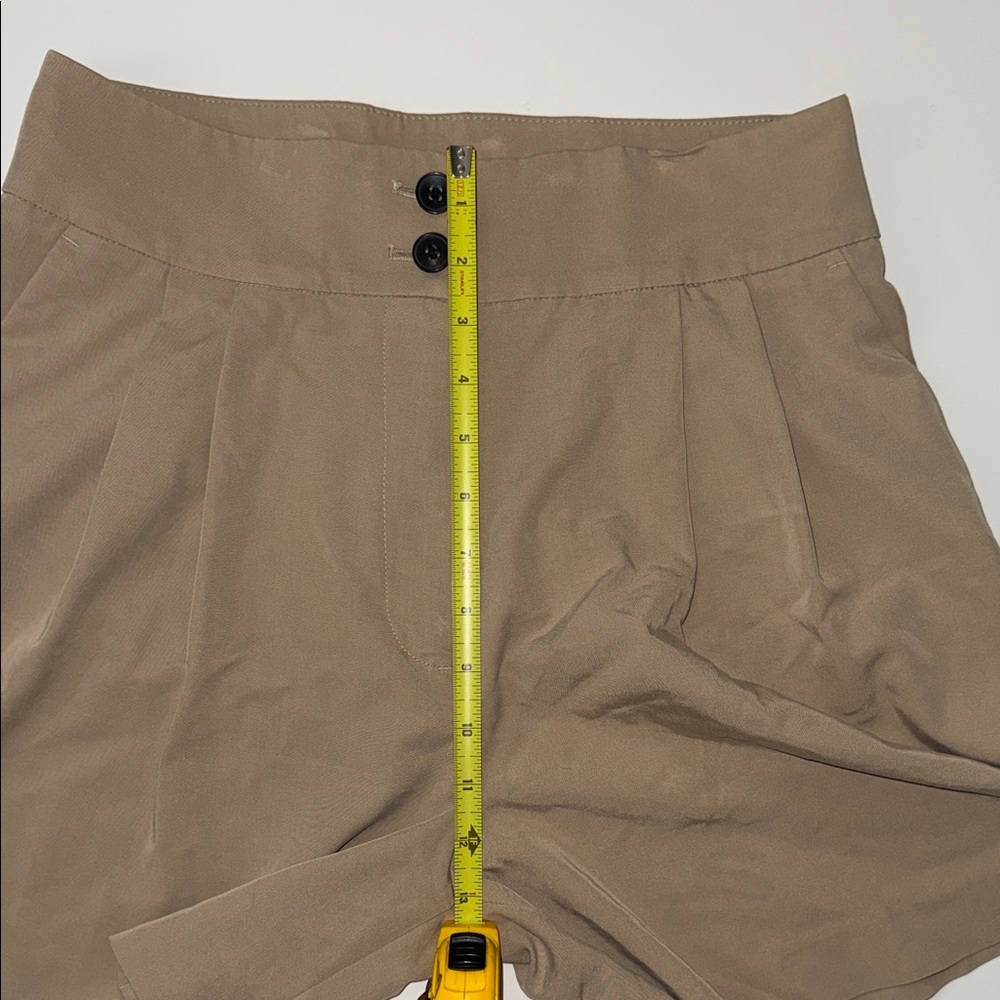 Ladies H&M Shorts US 8 Biege Worn - Picture 4 of 8